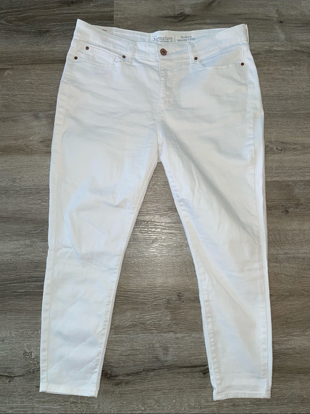 Levi Strauss Signature | Modern skinny crop pants size 14